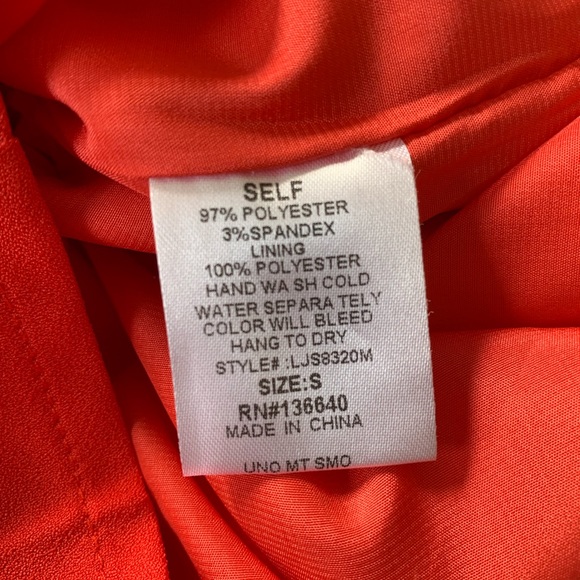 NWOT Lulu’s Coral Red Romper - Picture 6 of 6